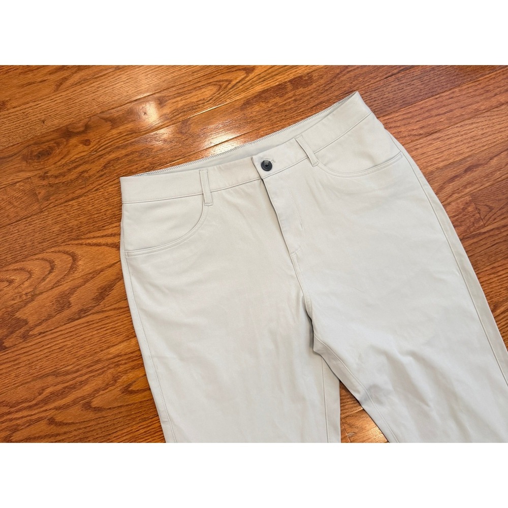 Vuori Meta Pants Mens 32x34 Light Gray Performance Golf Commuter Tech V430-L